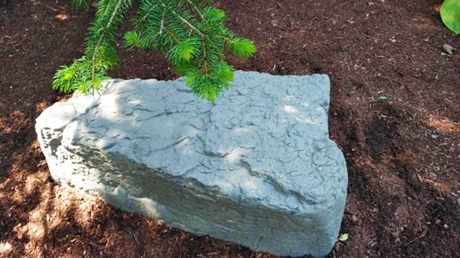 RTS Home Accents Landscaping Rock in simple garden