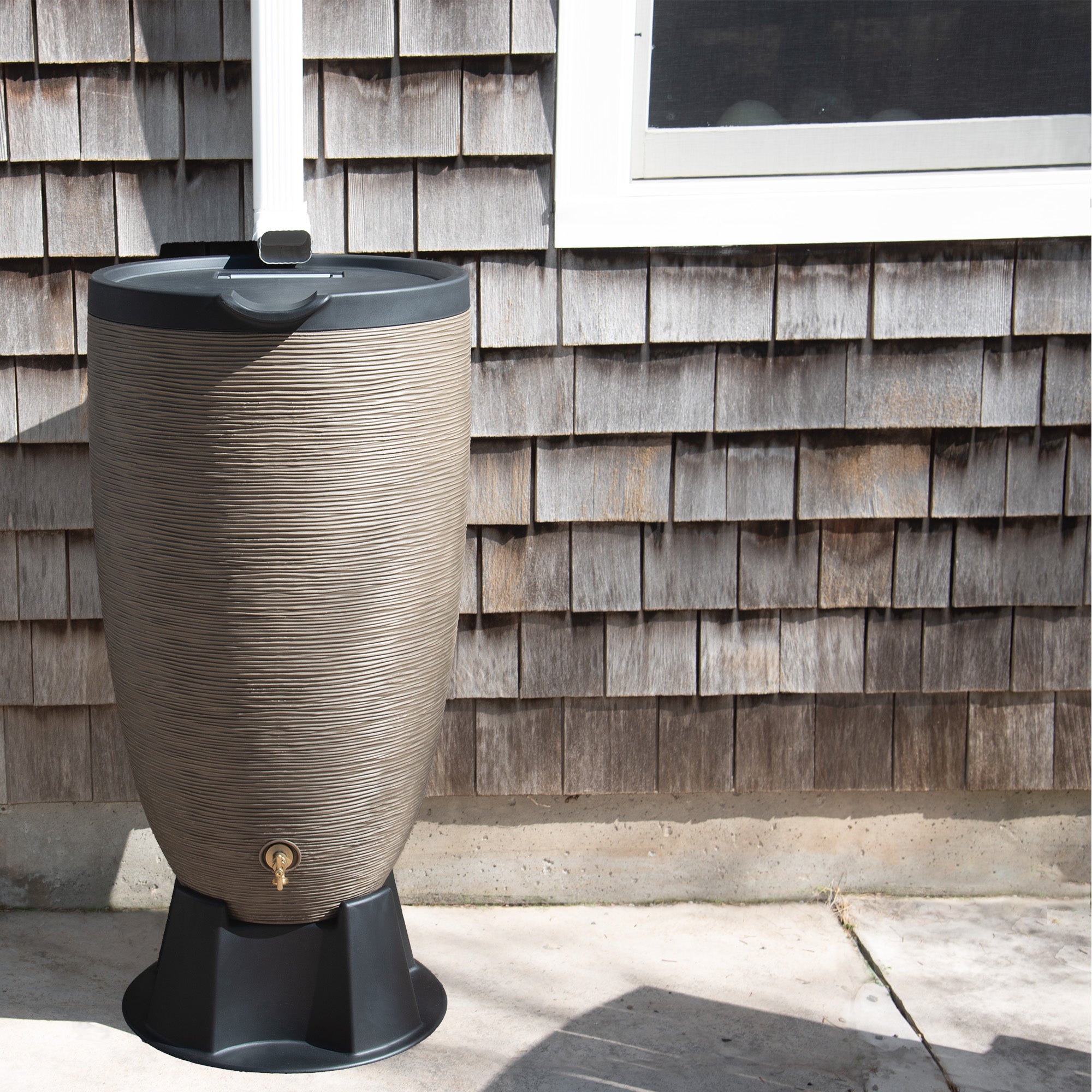 Newport Rain Barrel with Removable Lid and Stand