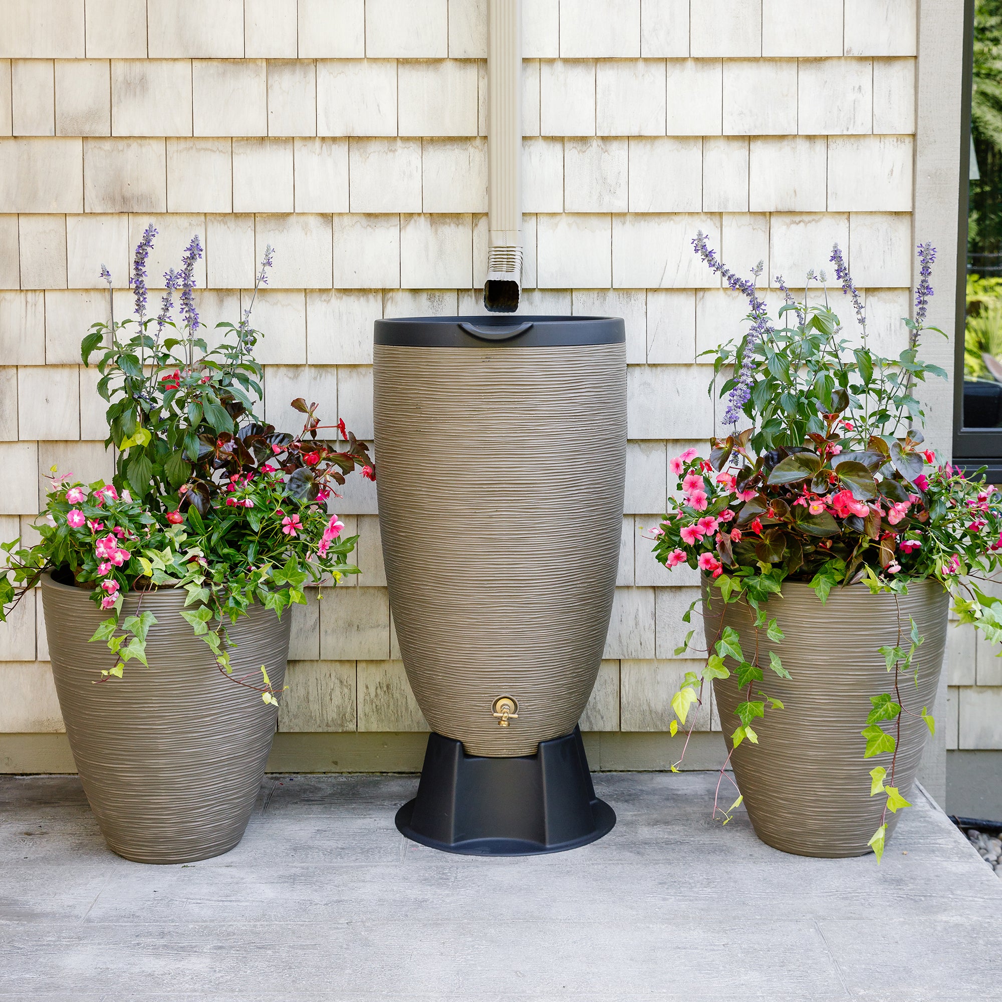 Newport Rain Barrel with Removable Lid and Stand