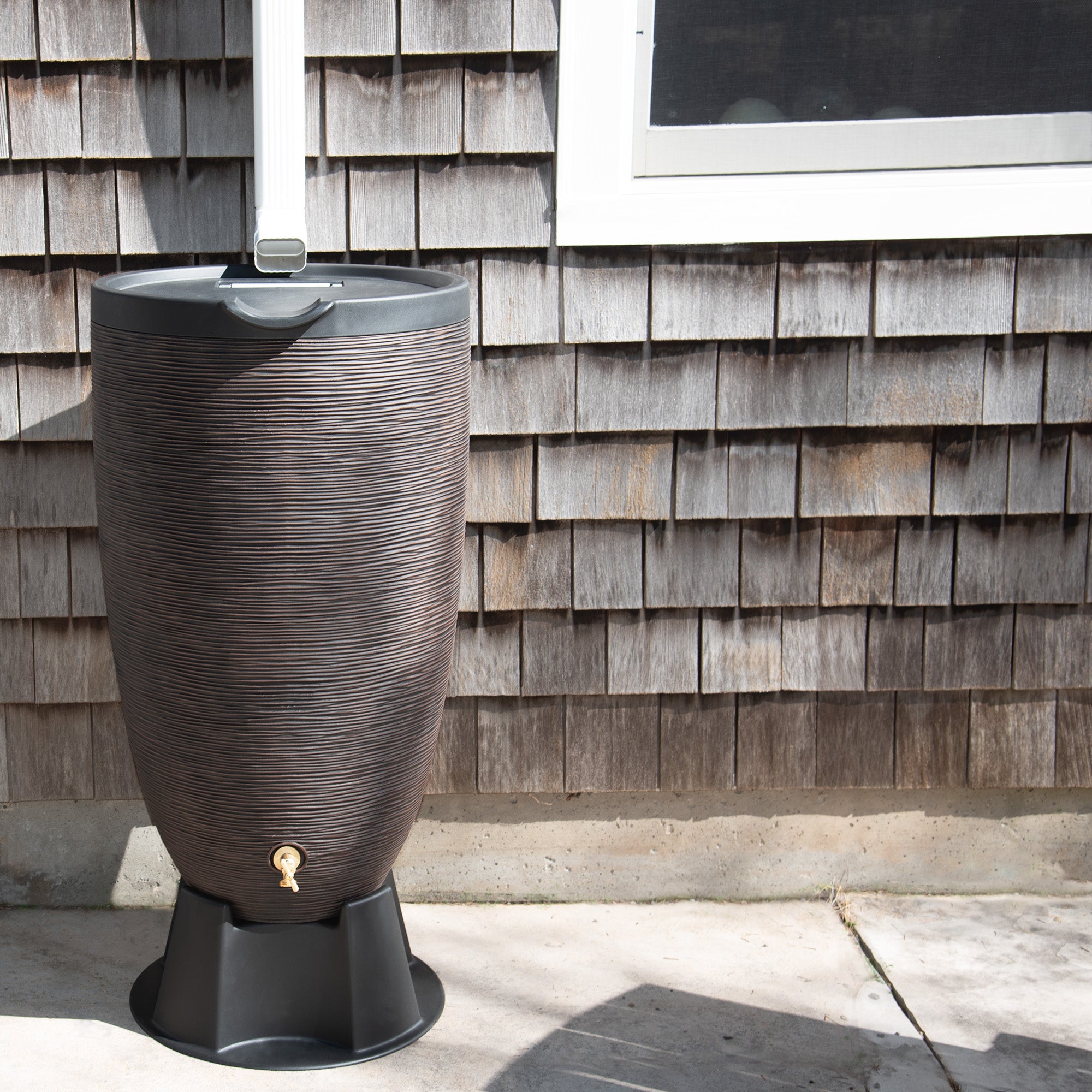 Newport Rain Barrel with Removable Lid and Stand